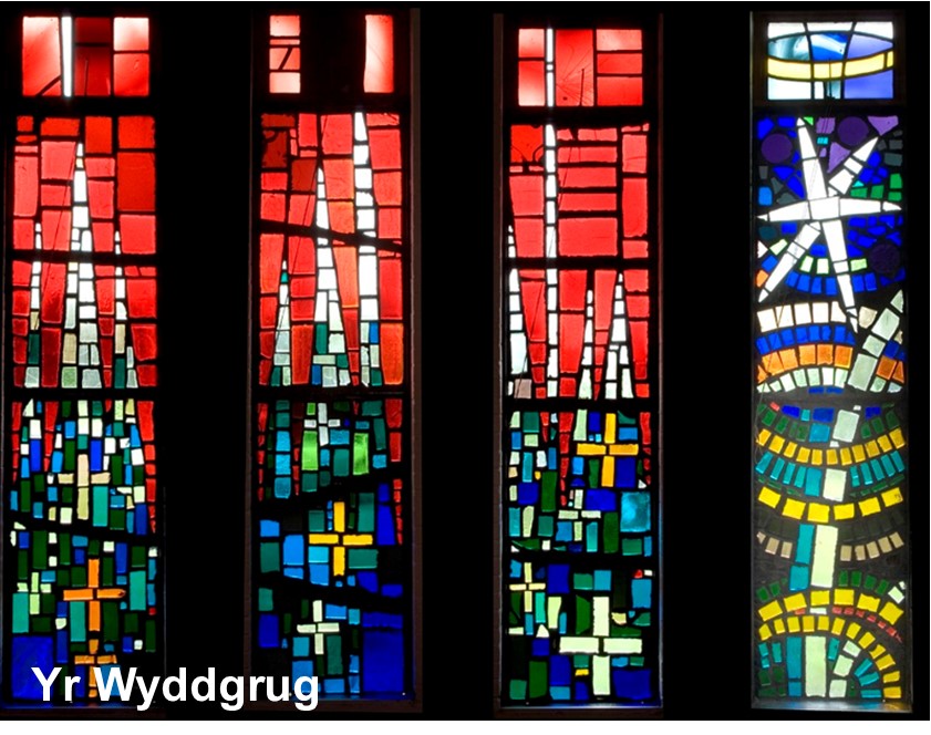Gwydr Jonah Jones yn Eglwys Dewi Sant, Yr Wyddgrug