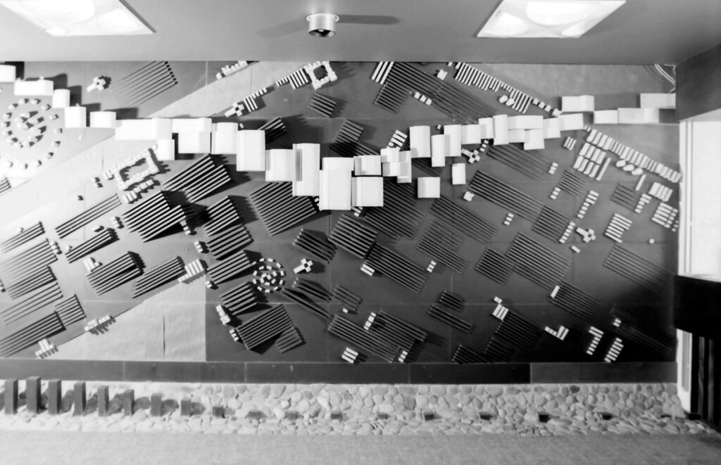 Jonah Jones wall sculpture 'Hedd Dros Wynedd'