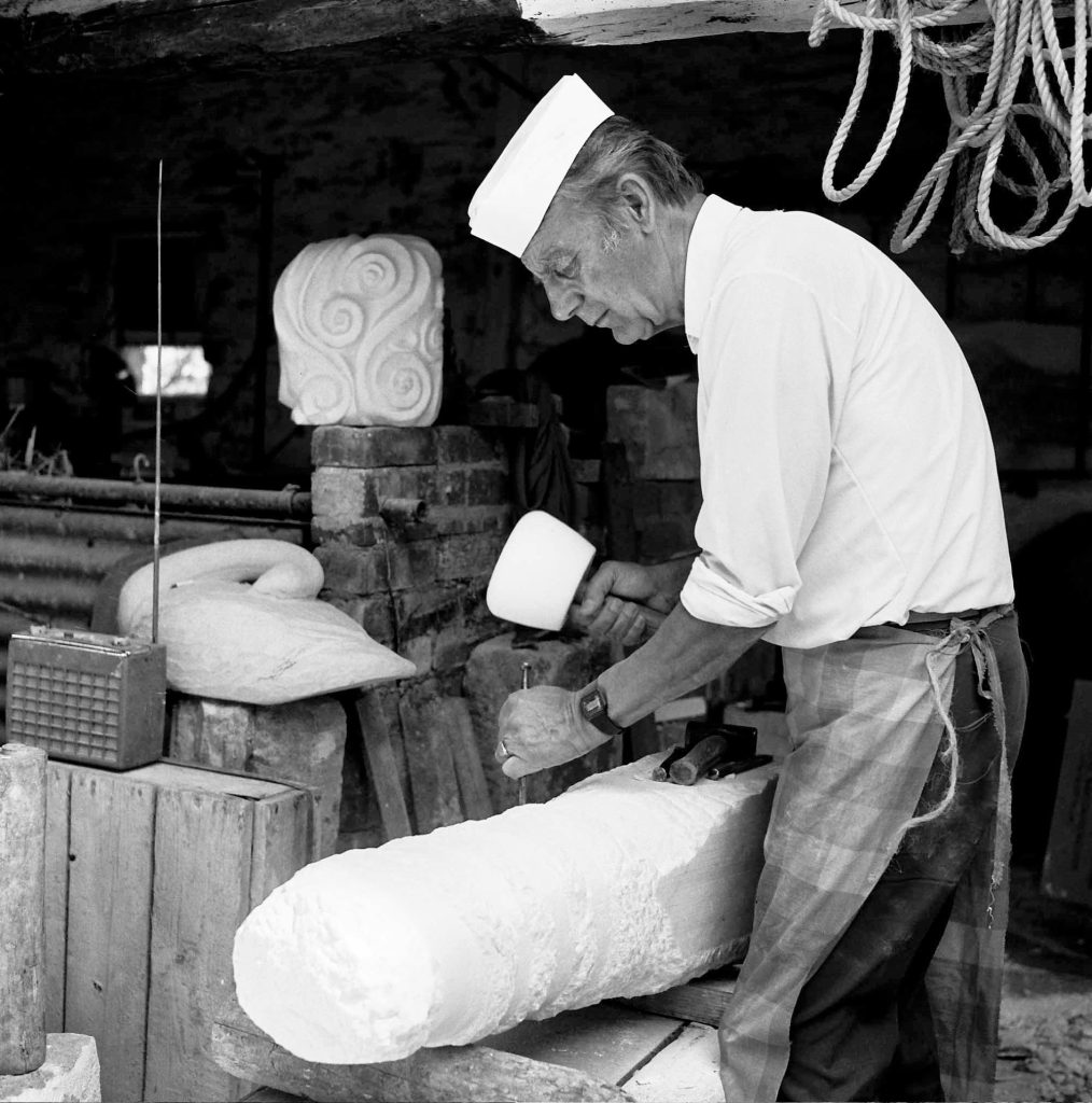 Jonah Jones in workshop at Borthwen Minffordd 1989